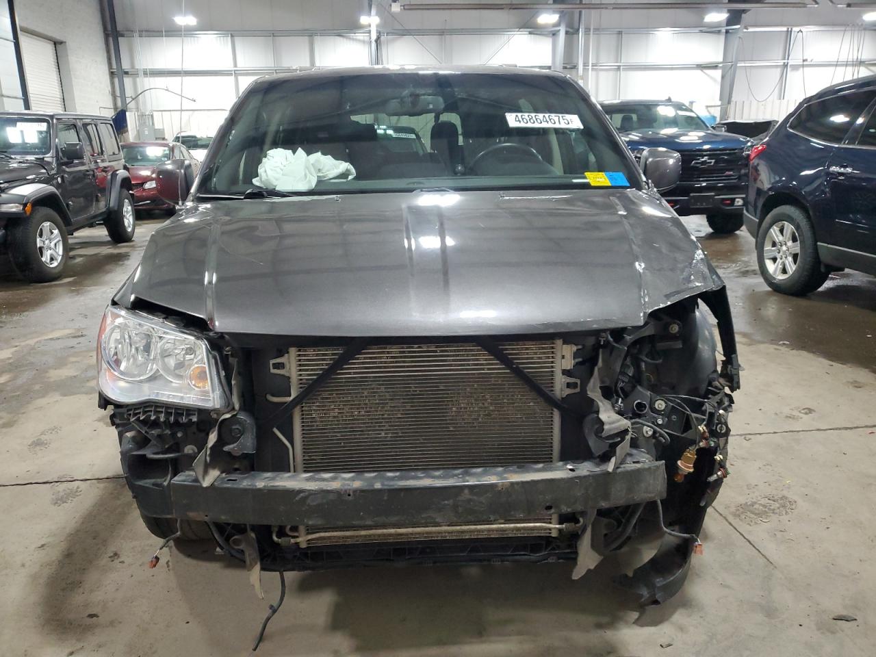2018 Dodge Caravan VIN 2C4RDGCG6JR208243 Copart auction photo, front end / side damage thumbnail 5