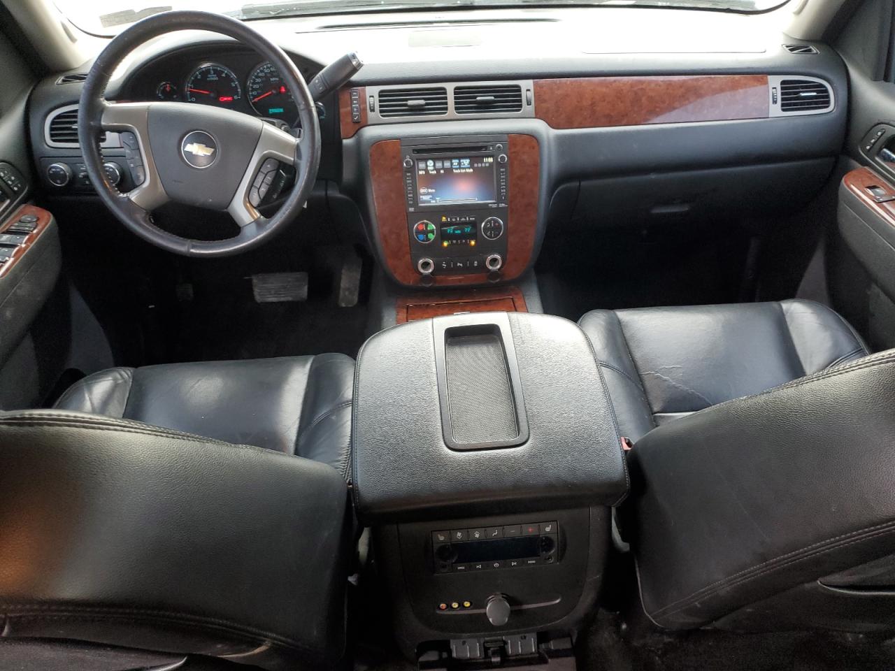 2012 Chevrolet Suburban VIN 1GNSKKE71CR181279 Copart auction photo, front end damage thumbnail 8