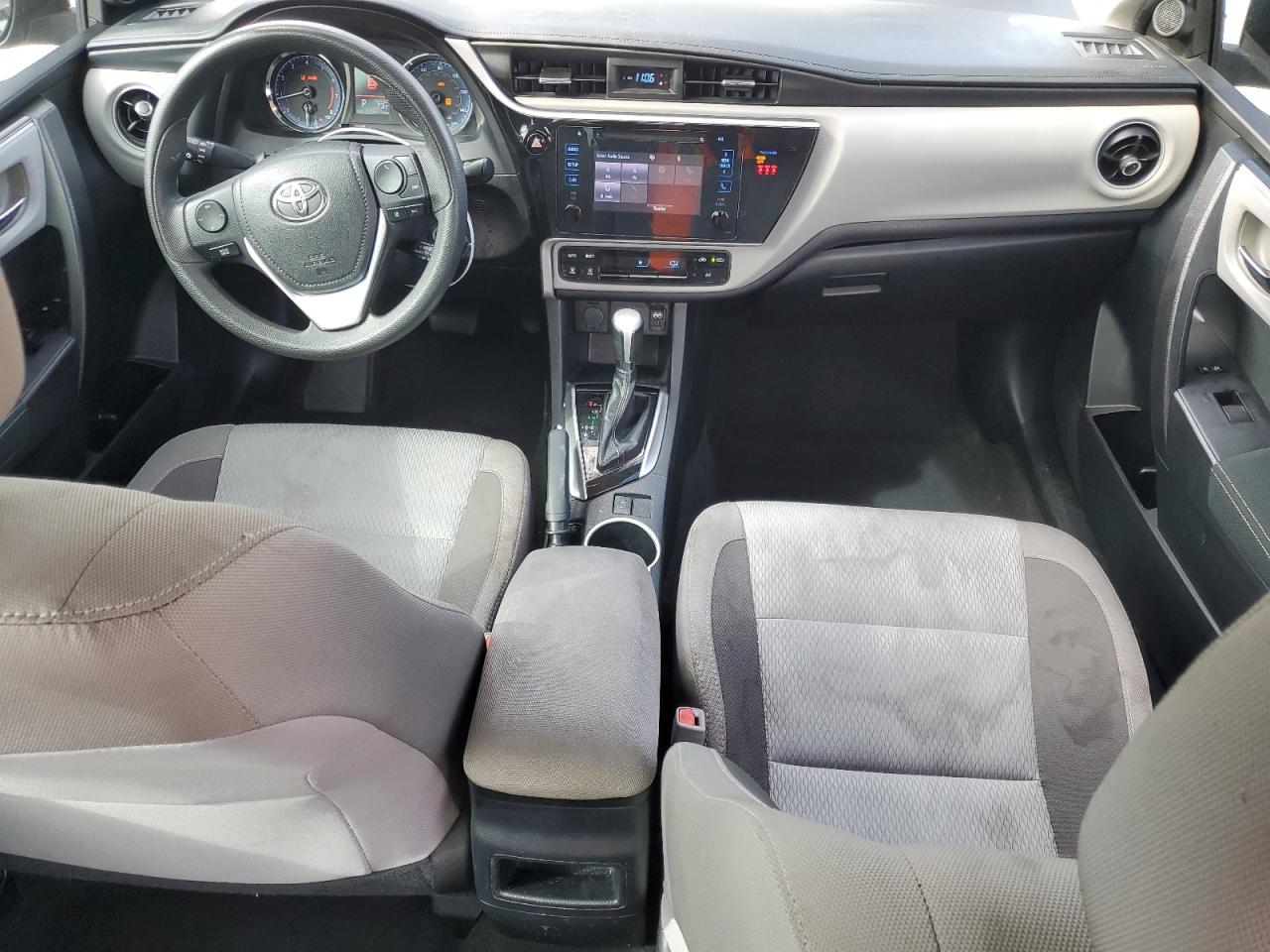 2019 Toyota Corolla VIN 2T1BURHE8KC170438 Copart auction photo, front end / side damage thumbnail 8