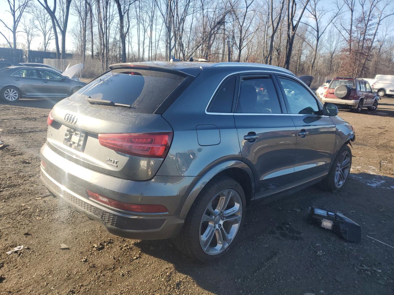 2018 Audi Q3 VIN WA1JCCFS9JR031177 Copart auction photo, front end damage thumbnail 3