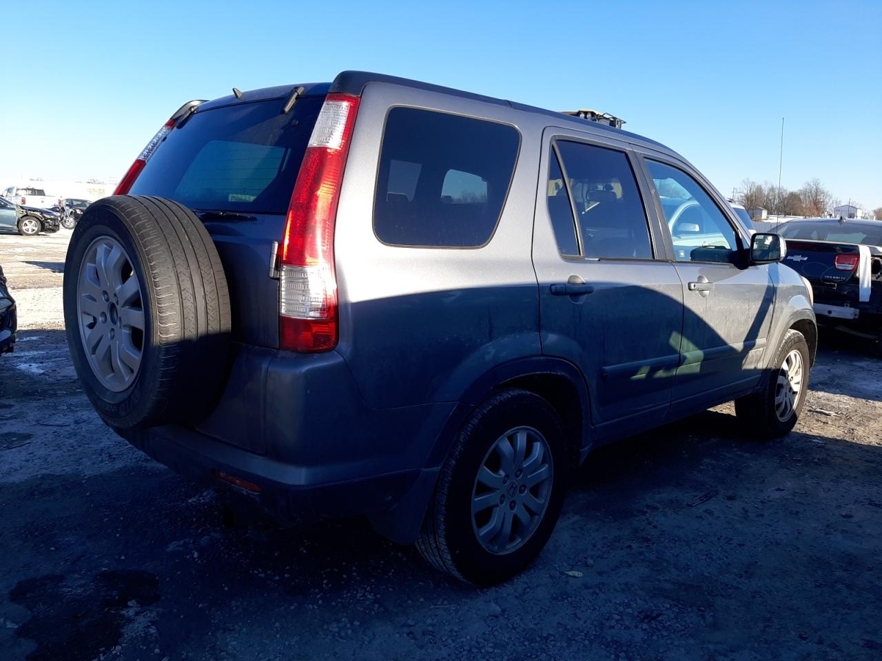 2006 Honda CR-V VIN SHSRD78946U413369 Copart auction photo, front end damage thumbnail 3