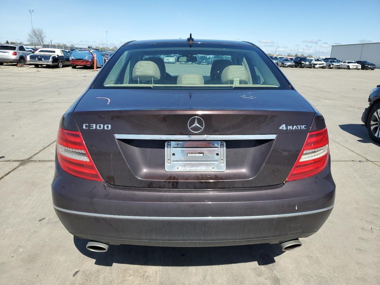 2012 Mercedes-Benz C-klasse VIN WDDGF8BB0CA605165 Copart auction photo, front end / minor dent/scratches damage thumbnail 6