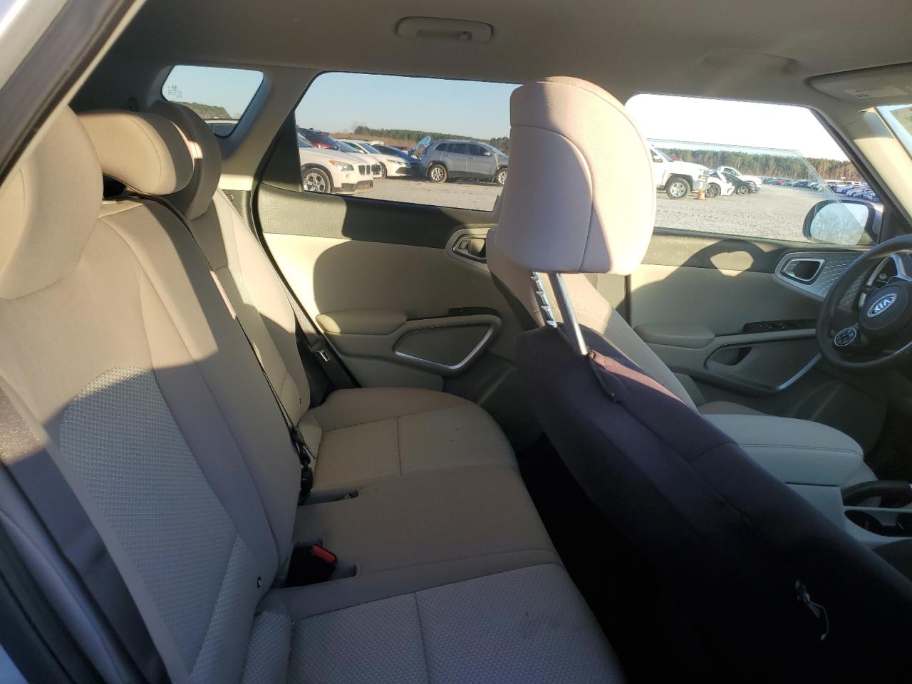 2020 KIA Soul VIN KNDJ23AU8L7106645 Copart auction photo, undercarriage damage thumbnail 10