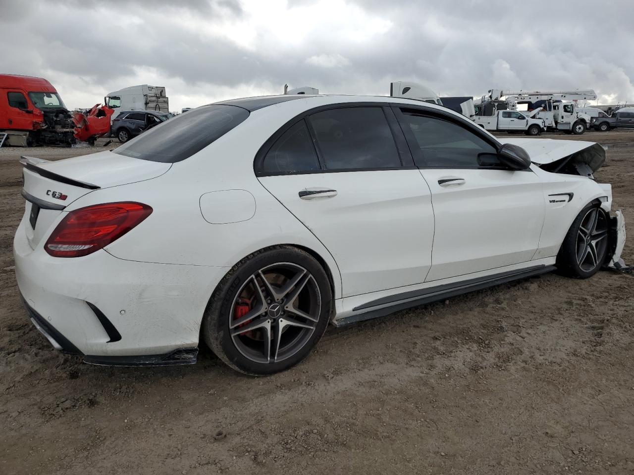 2016 Mercedes-Benz C-klasse VIN 55SWF8HB3GU100097 Copart auction photo, front end / mechanical damage thumbnail 3