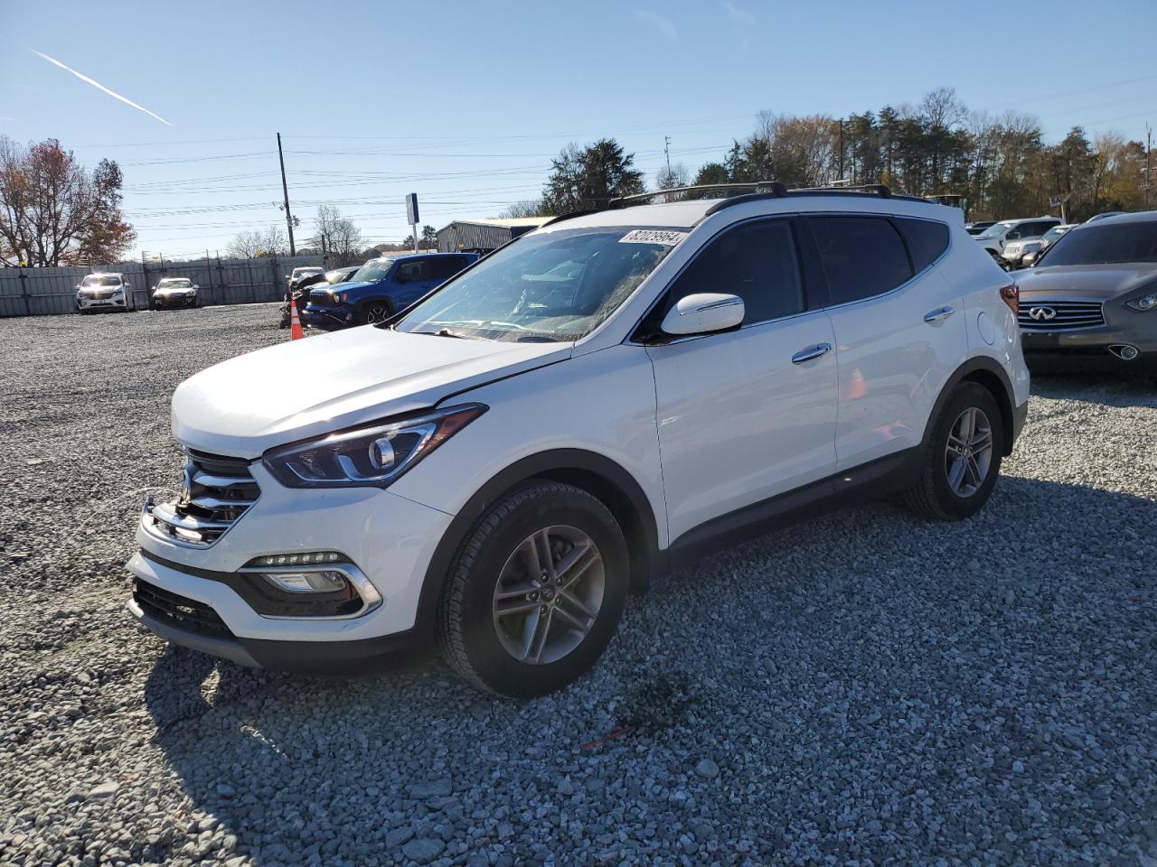 2018 Hyundai Santa Fe VIN 5NMZUDLB8JH104981