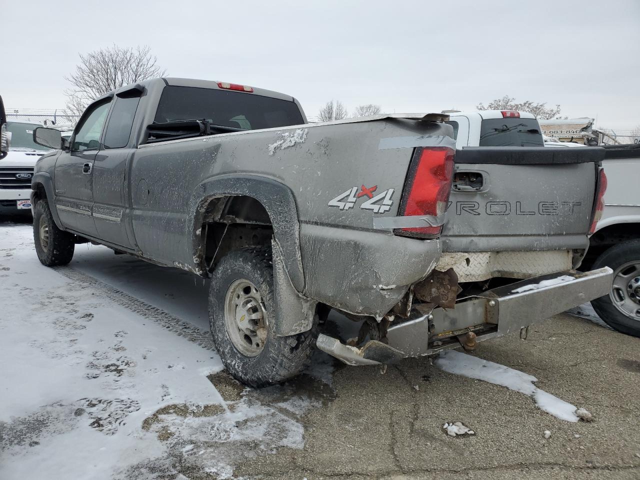 2006 Chevrolet Silverado VIN 1GCHK29U06E184608 Copart auction photo, rear end damage thumbnail 2