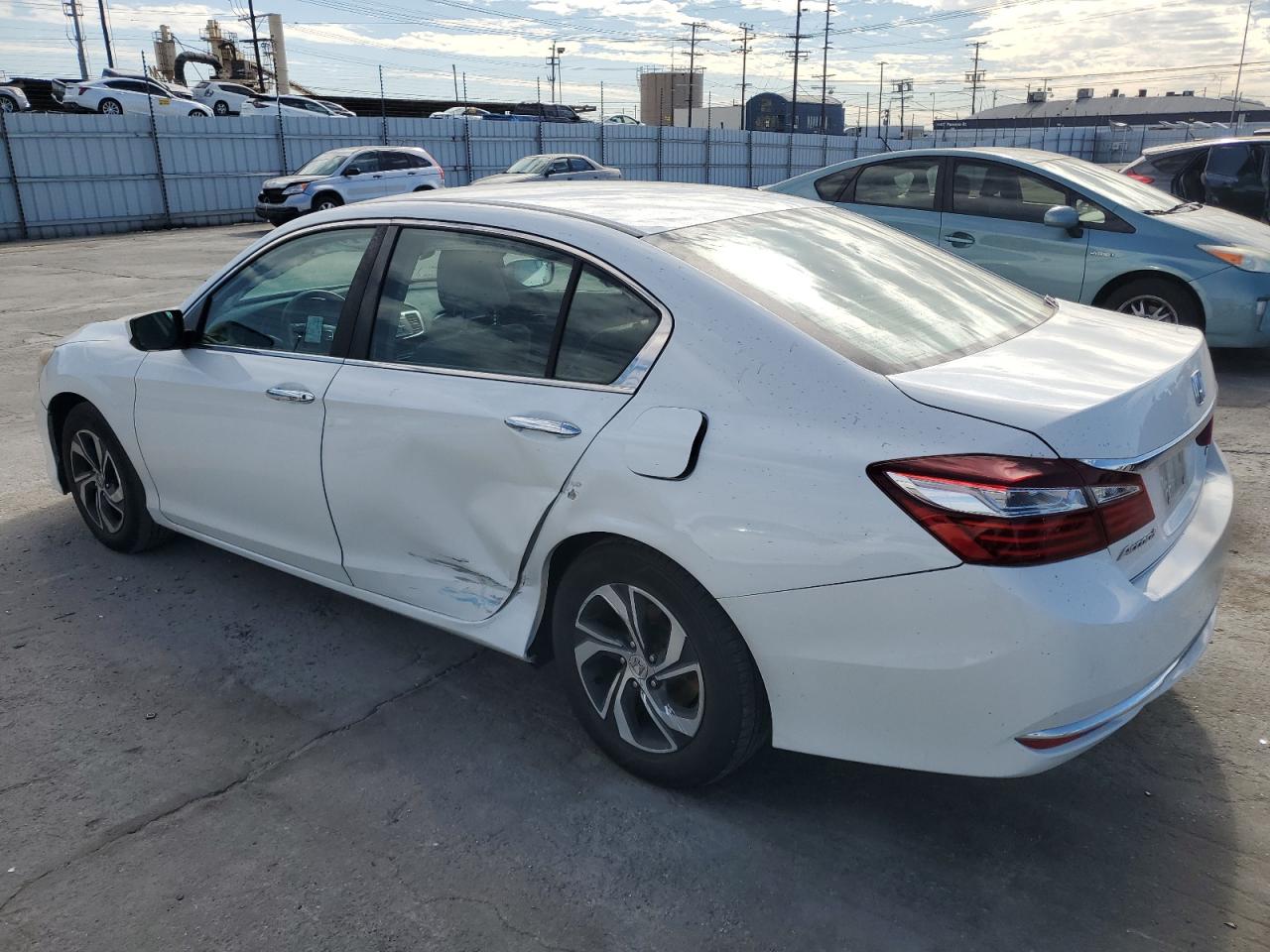 2017 Honda Accord VIN 1HGCR2F33HA185880 Copart auction photo, side / rear end damage thumbnail 2