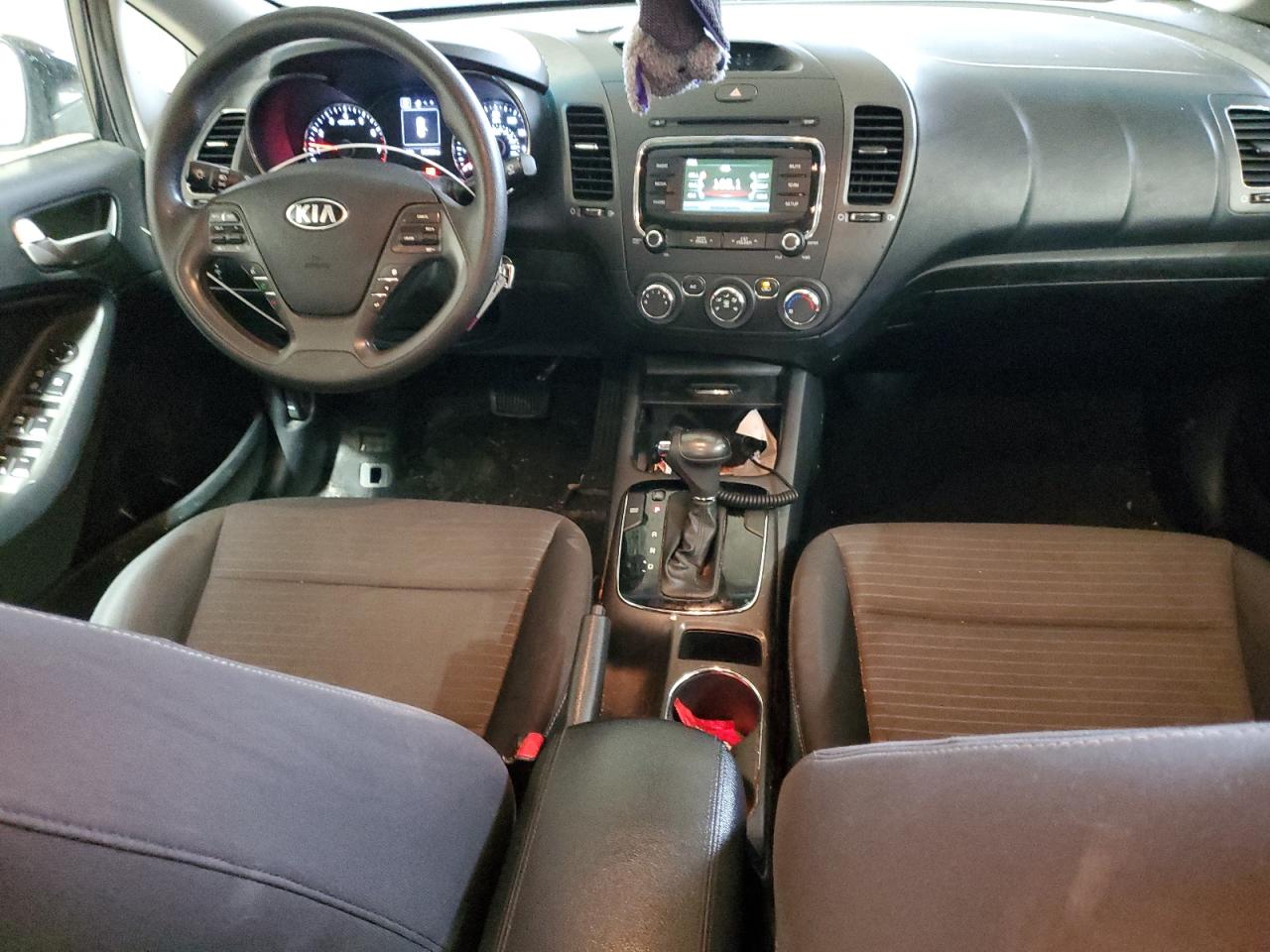 2017 KIA Forte VIN 3KPFL4A71HE098396 Copart auction photo, rear end / minor dent/scratches damage thumbnail 8