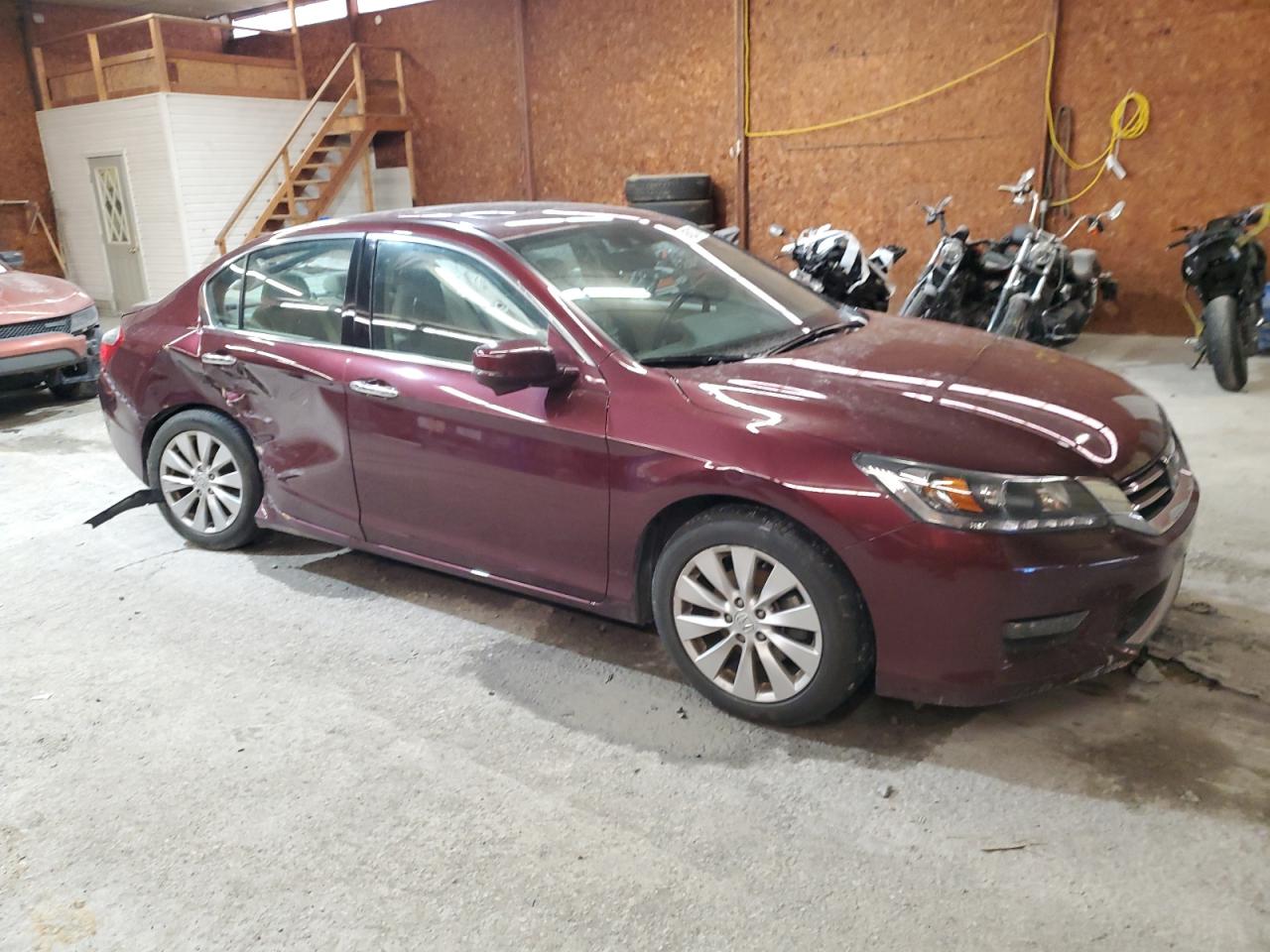 2014 Honda Accord VIN 1HGCR3F8XEA031177 Copart auction photo, side / rear end damage thumbnail 4