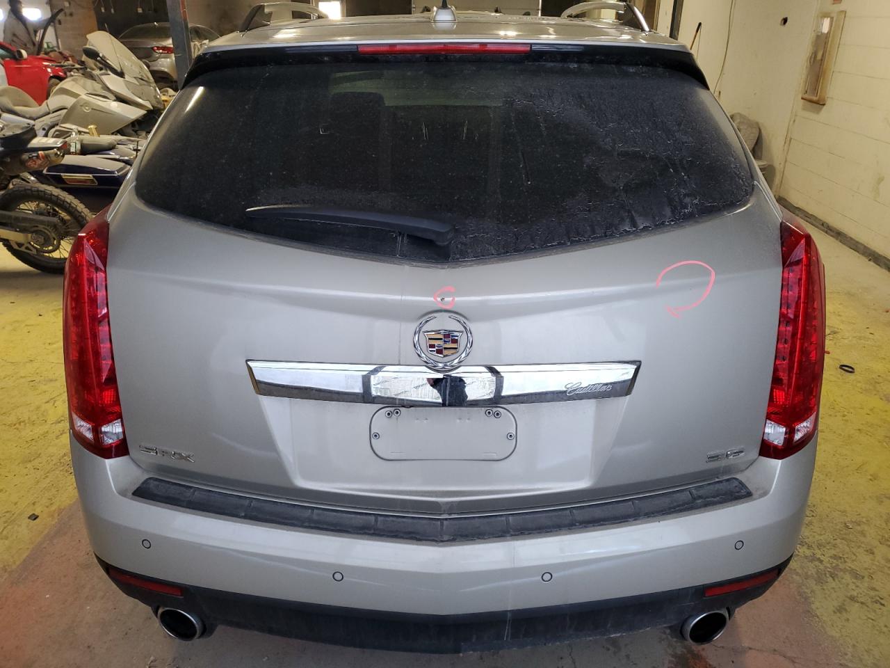2015 Cadillac SRX VIN 3GYFNBE31FS571034 Copart auction photo, front end / minor dent/scratches damage thumbnail 6