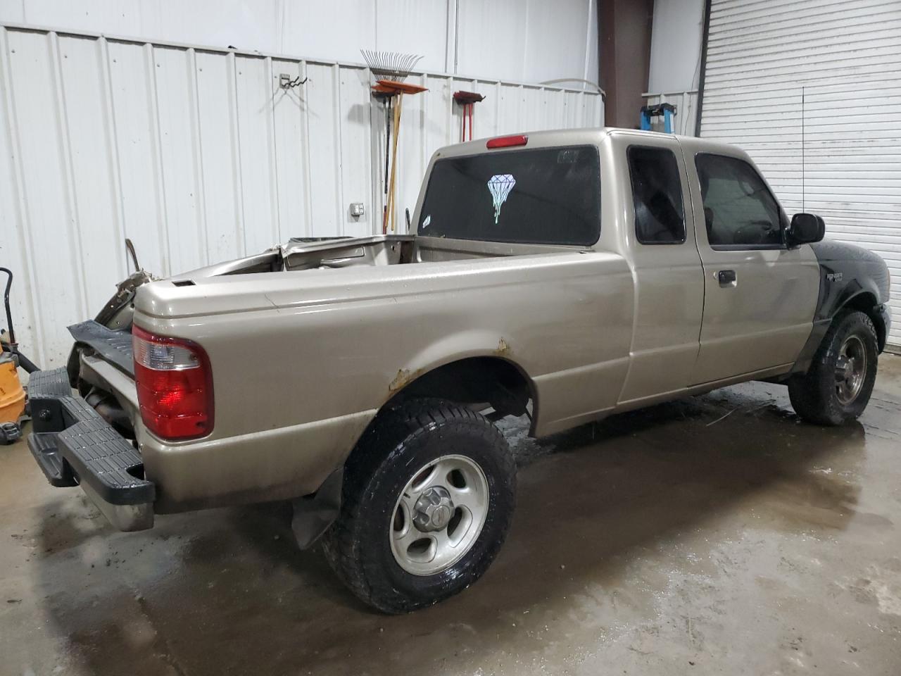 2005 Ford Ranger VIN 1FTZR15E15PA84609 Copart auction photo, side / rear end damage thumbnail 3