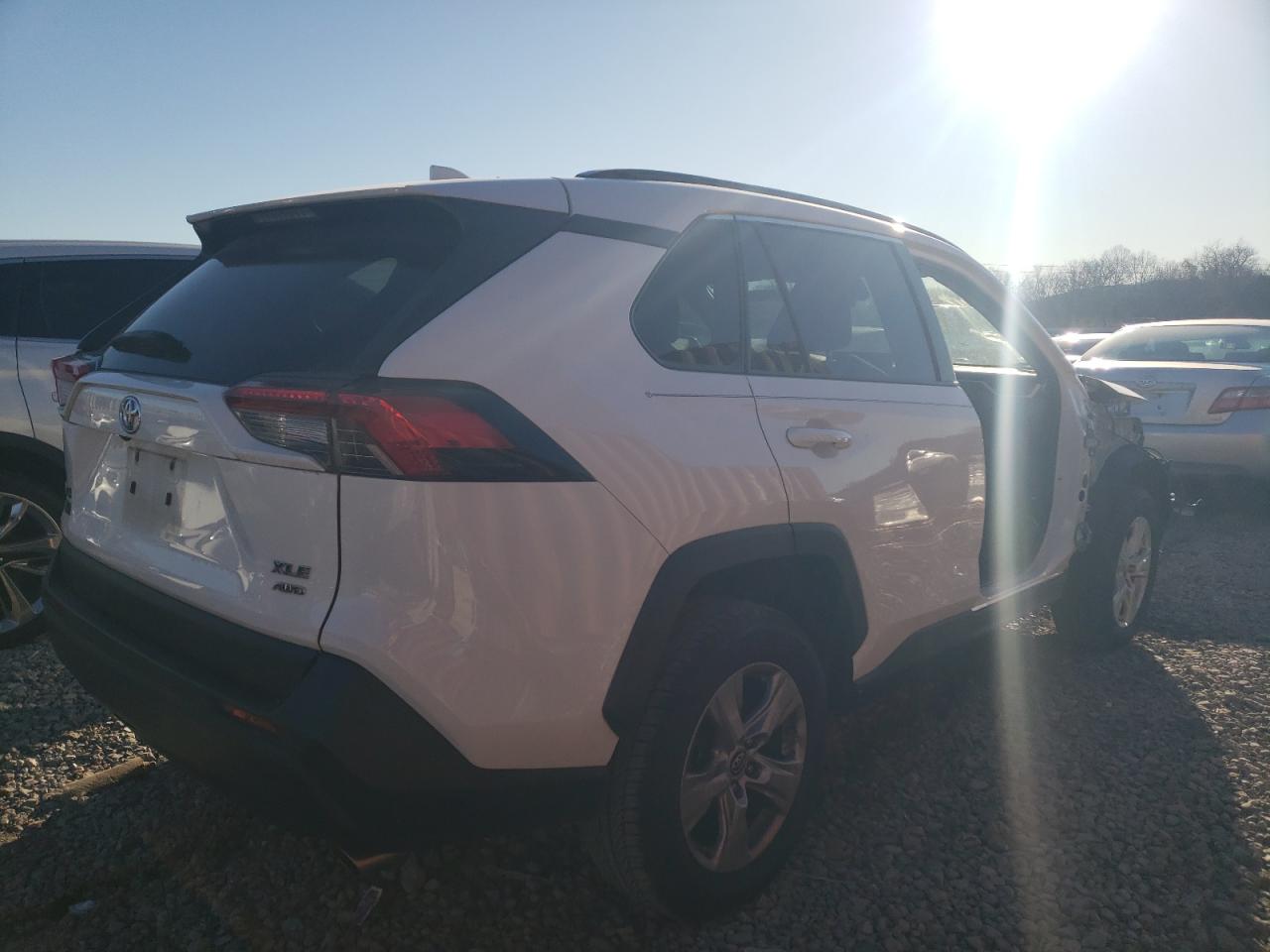 2019 Toyota RAV 4 VIN JTMP1RFV9KD514170 Copart auction photo, front end / side damage thumbnail 3