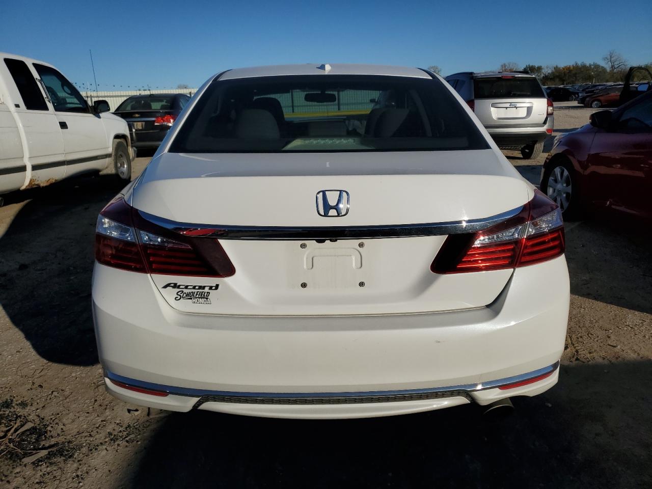 2016 Honda Accord VIN 1HGCR2F87GA111405 Copart auction photo, front end / minor dent/scratches damage thumbnail 6