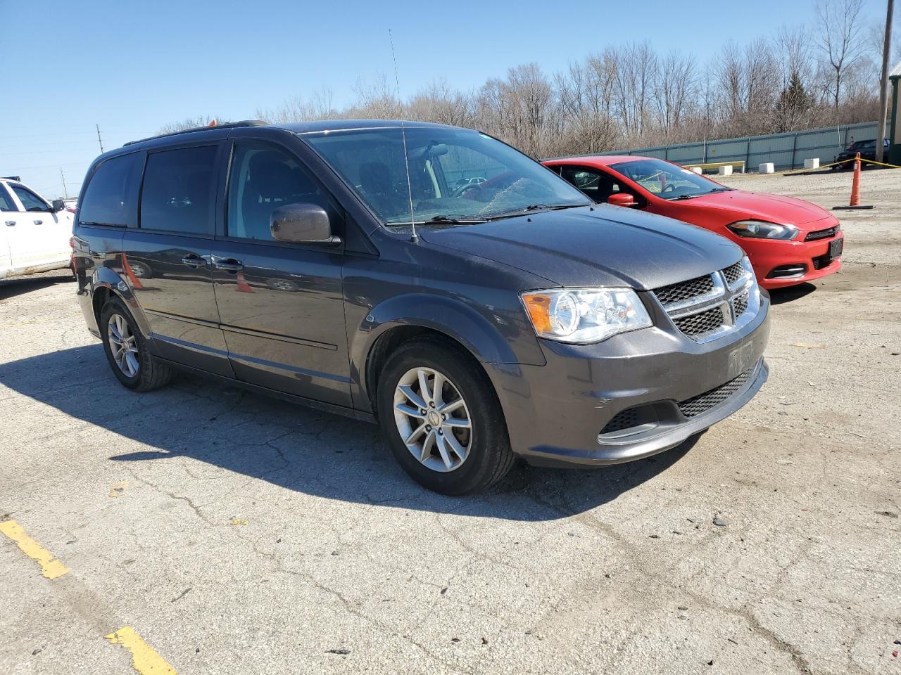 2015 Dodge Caravan VIN 2C4RDGCG8FR584983 Copart auction photo, mechanical damage thumbnail 4
