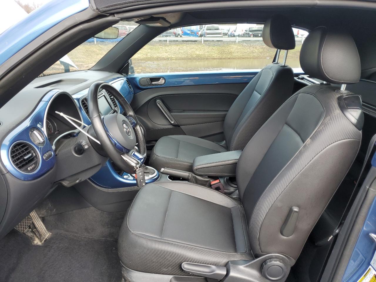 2019 Volkswagen Beetle VIN 3VW5DAAT3KM512034 Copart auction photo, front end / side damage thumbnail 7