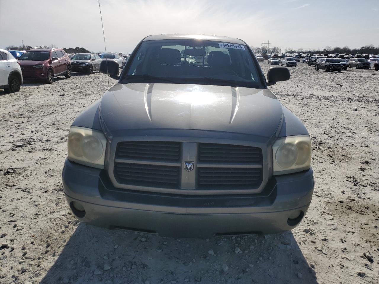 2006 Dodge Dakota VIN 1D7HW58J06S504188 Copart auction photo, side damage thumbnail 5