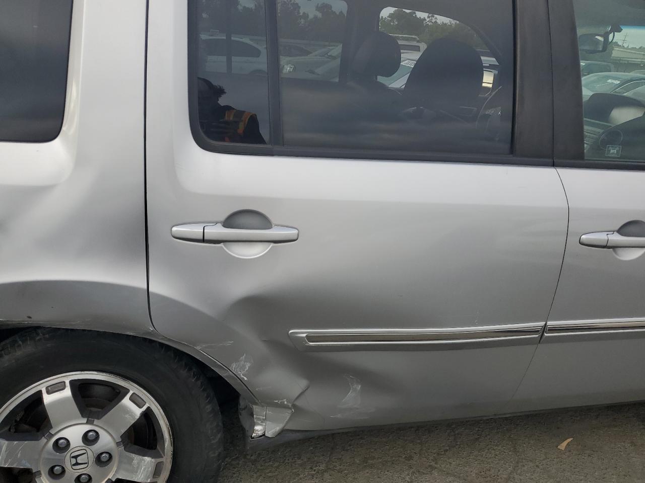 2010 Honda Pilot VIN 5FNYF3H9XAB011998 Copart auction photo, all over damage thumbnail 11