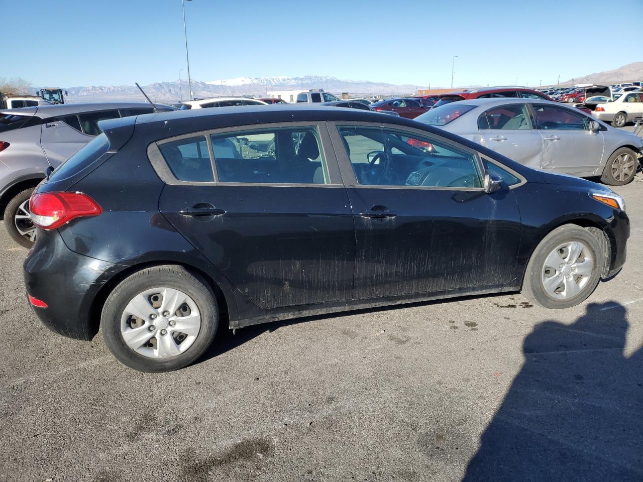 2017 KIA Forte VIN KNAFK5A87H5725483 Copart auction photo, mechanical damage thumbnail 3