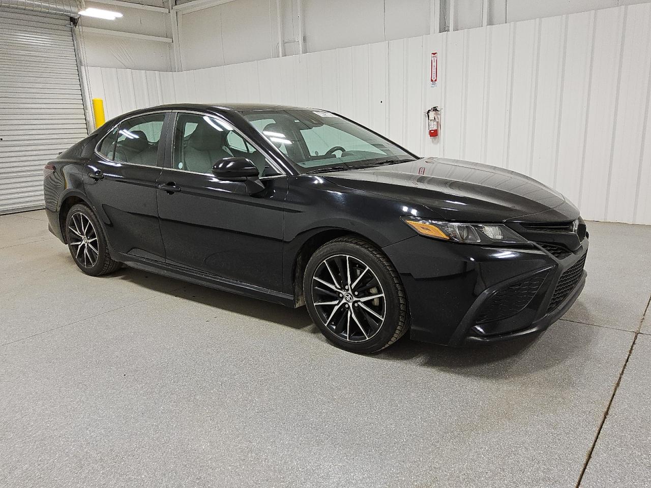 2021 Toyota Camry VIN 4T1G11AKXMU431179 Copart auction photo, rear end damage thumbnail 4