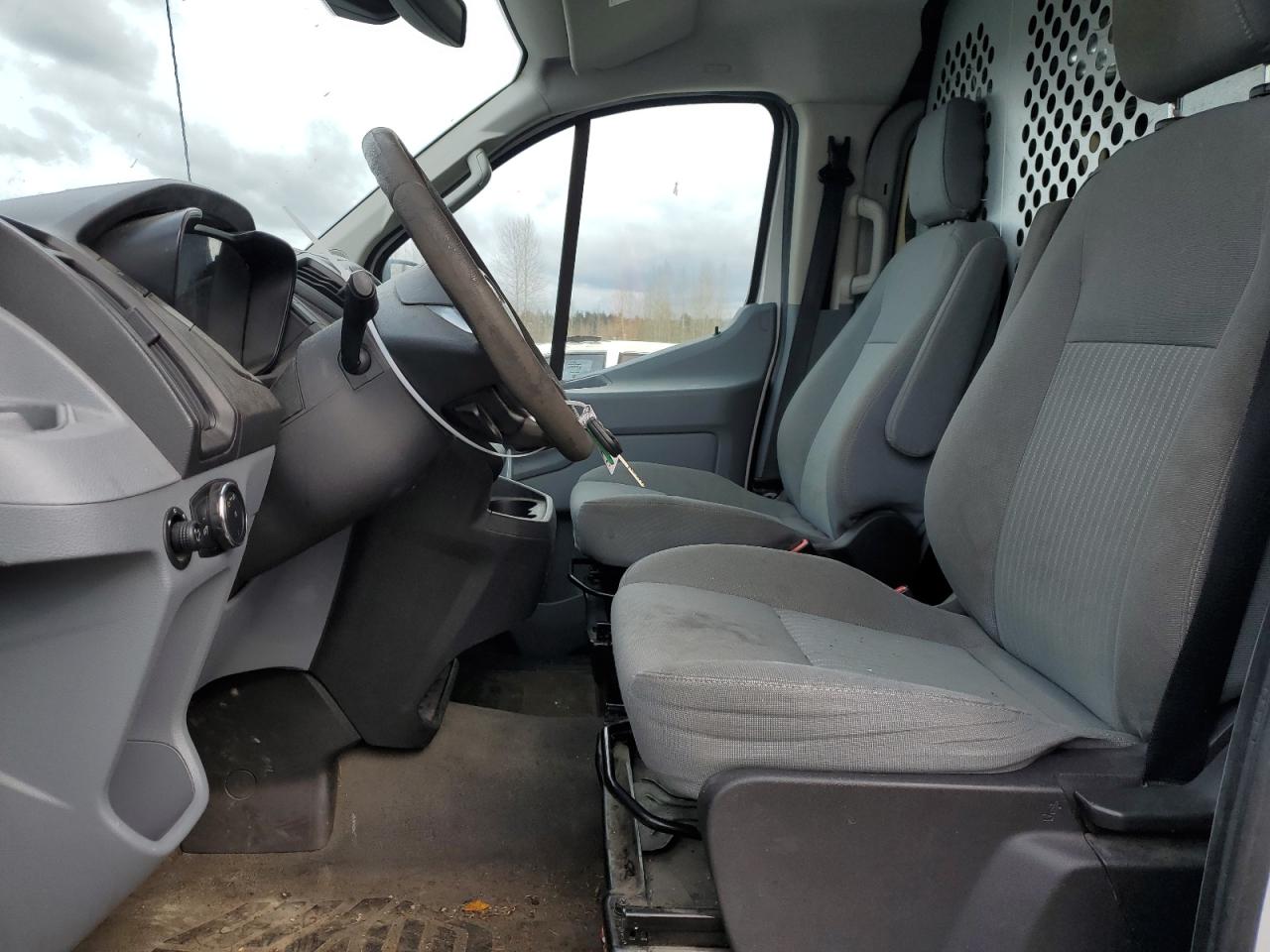 2016 Ford Transit VIN 1FTYR1ZM4GKA47292 Copart auction photo, front end / side damage thumbnail 7