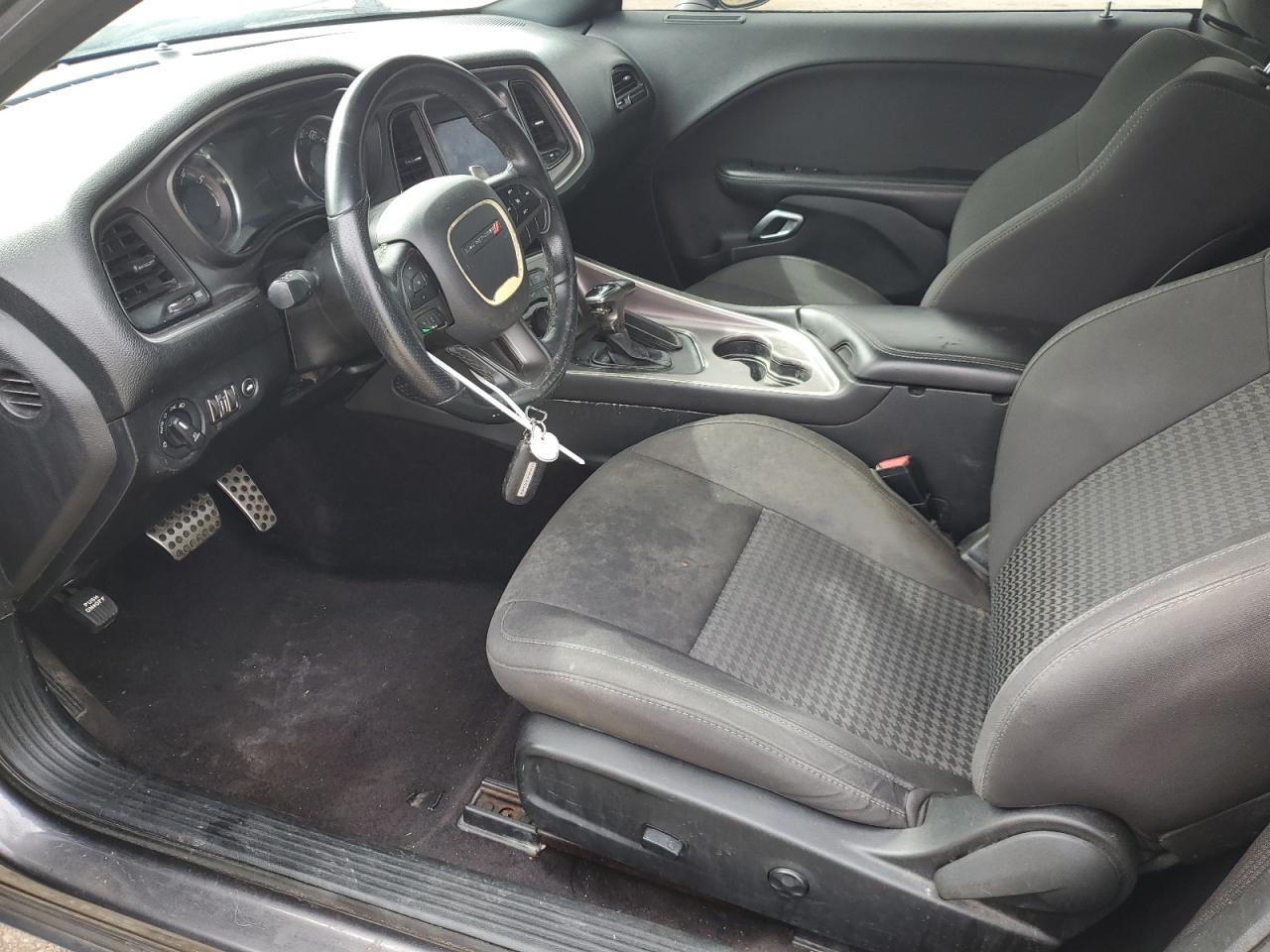 2019 Dodge Challenger VIN 2C3CDZBT5KH573623 Copart auction photo, mechanical / normal wear damage thumbnail 7