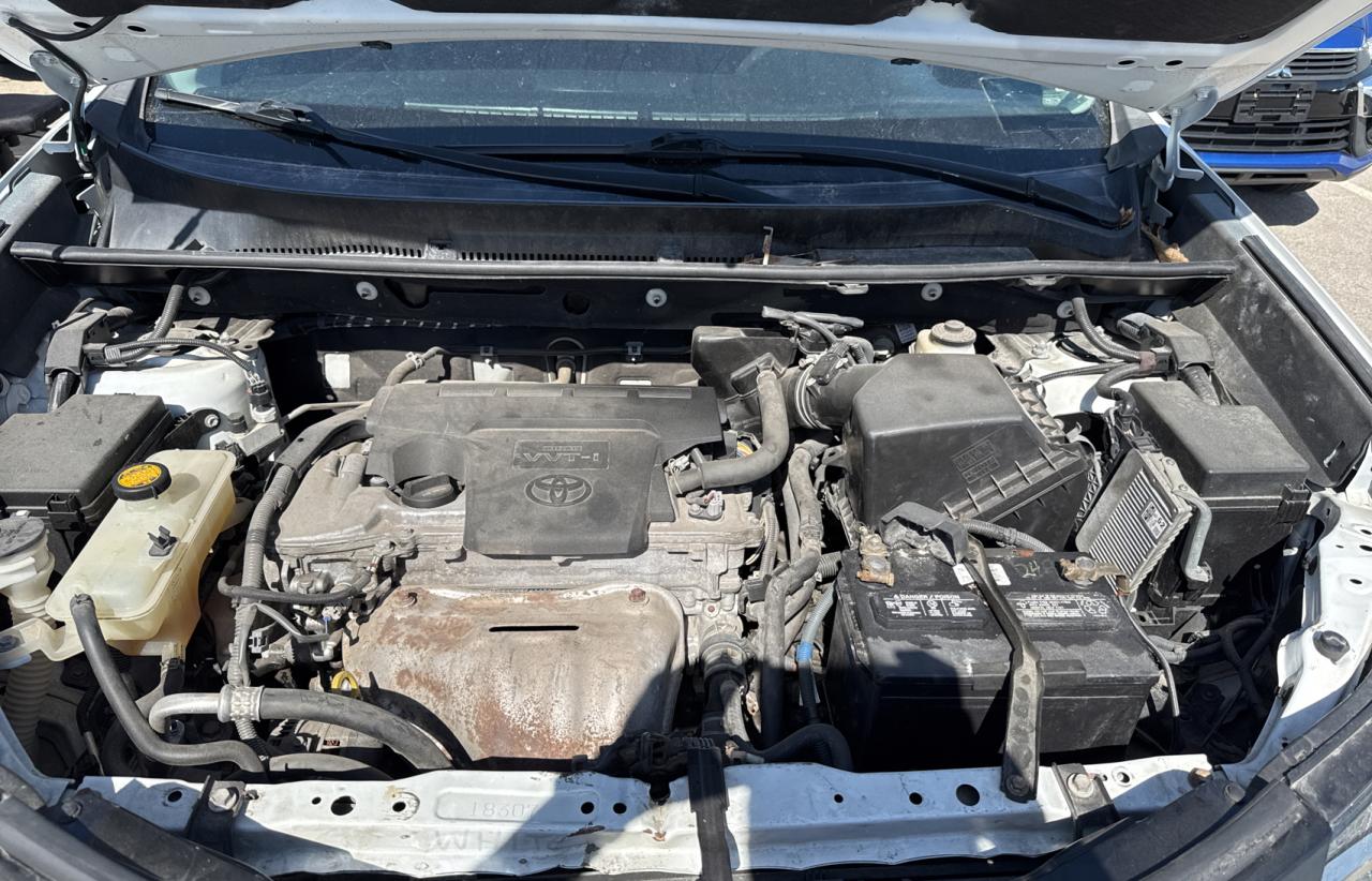 2016 Toyota RAV 4 VIN 2T3BFREV2GW432482 Copart auction photo, front end / minor dent/scratches damage thumbnail 7
