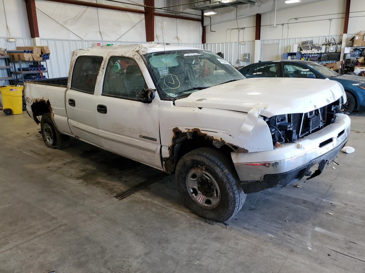 2006 Chevrolet Silverado VIN 1GCGK13U26F197577 Copart auction photo, all over damage thumbnail 4