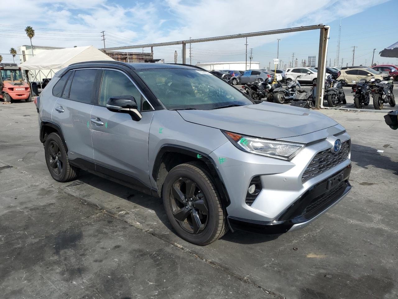 2019 Toyota RAV 4 VIN JTMEWRFV2KJ019318 Copart auction photo, rear end damage thumbnail 4