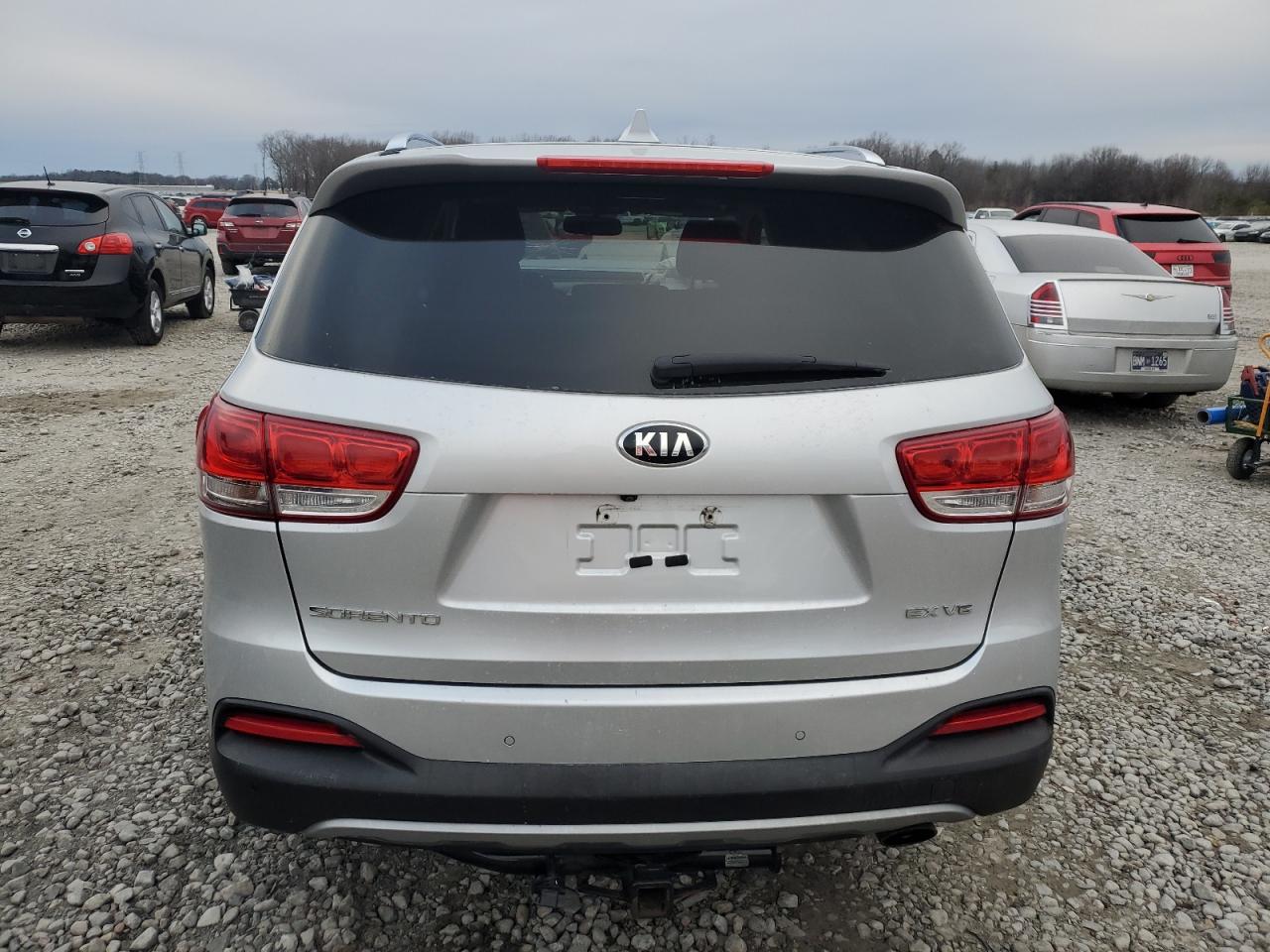 2016 KIA Sorento VIN 5XYPHDA5XGG079366 Copart auction photo, front end damage thumbnail 6