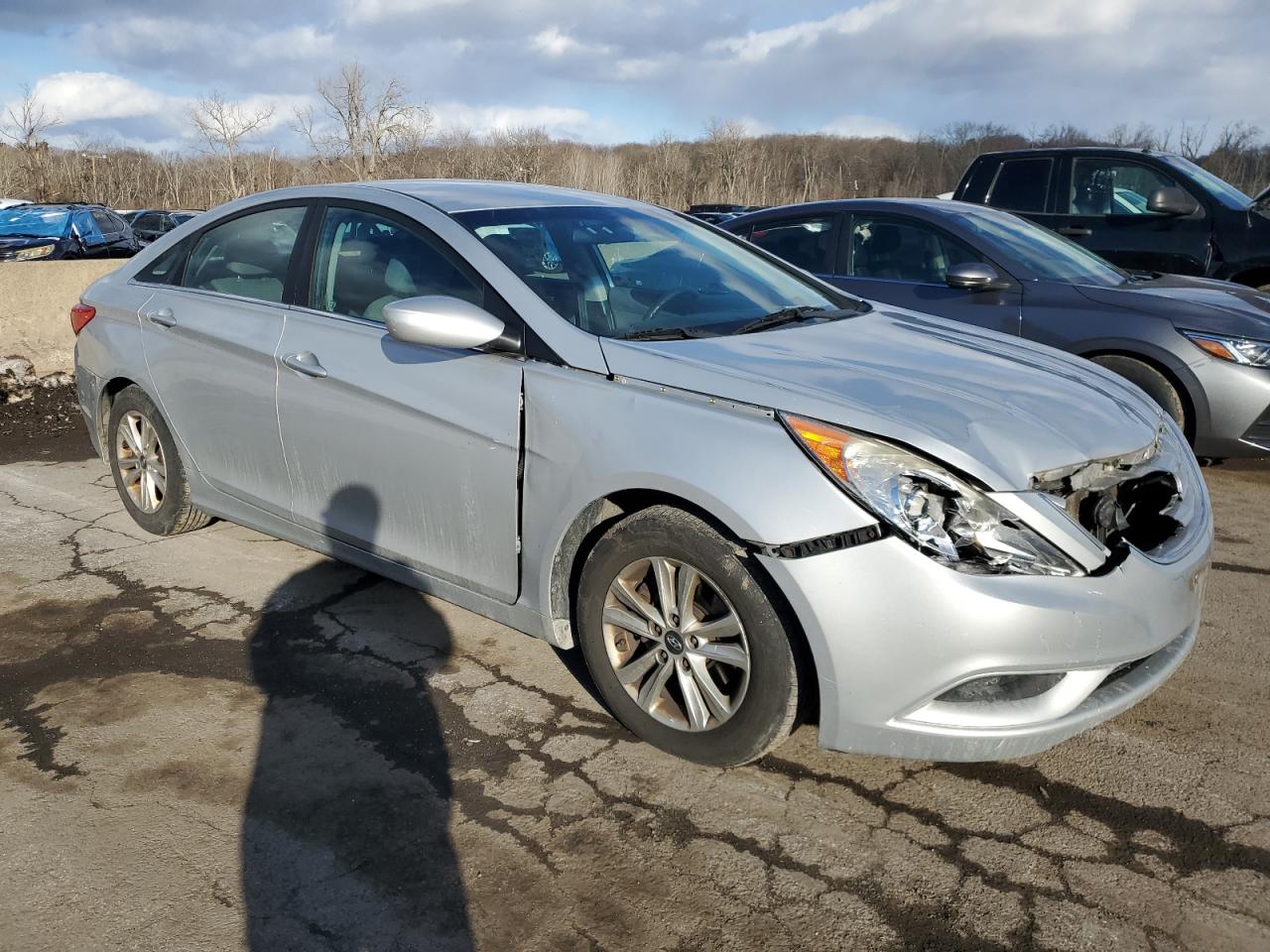 2011 Hyundai Sonata VIN 5NPEB4AC1BH245668 Copart auction photo, front end / side damage thumbnail 4