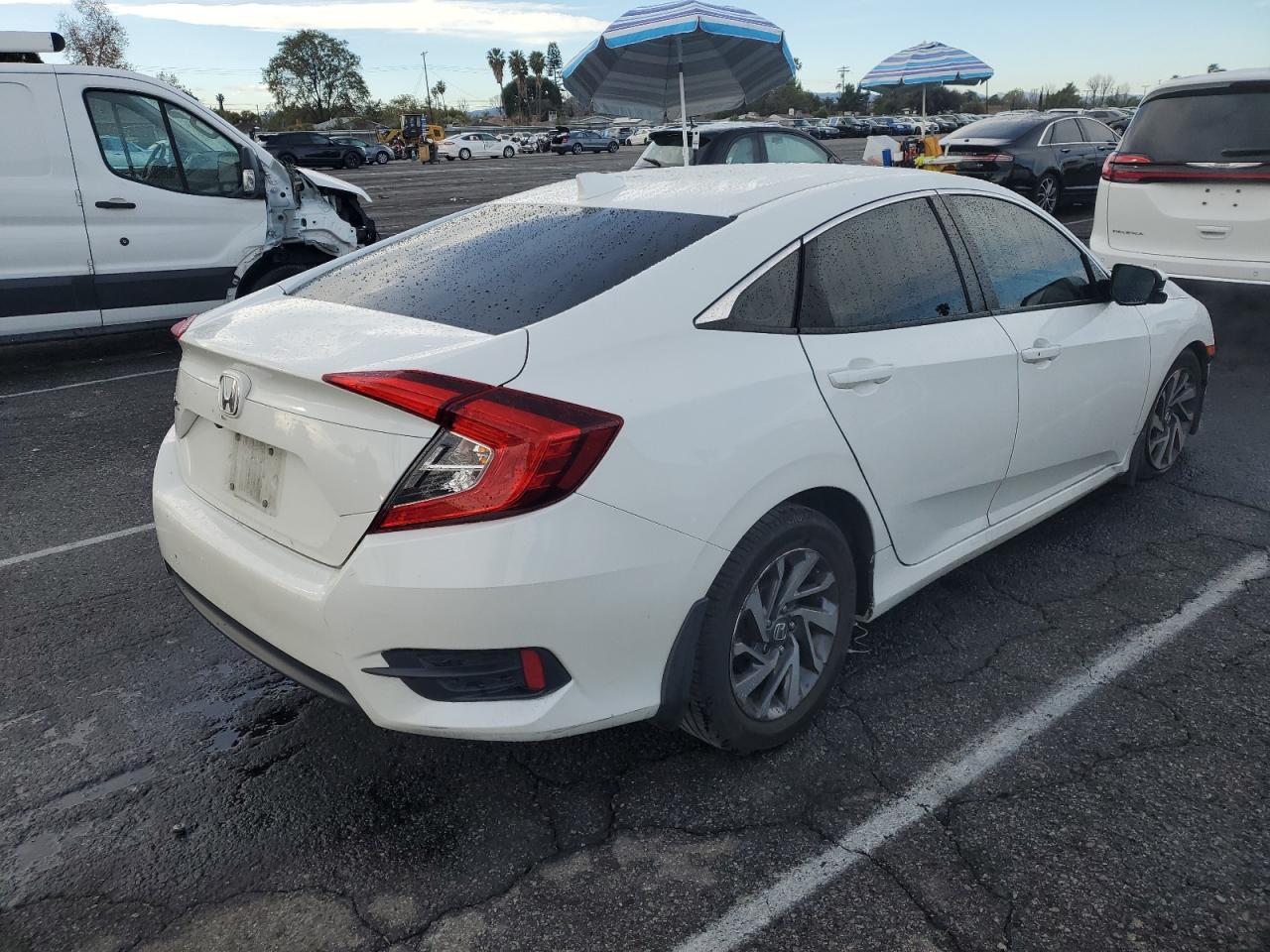 2017 Honda Civic VIN 2HGFC2F73HH507033 Copart auction photo, front end damage thumbnail 3
