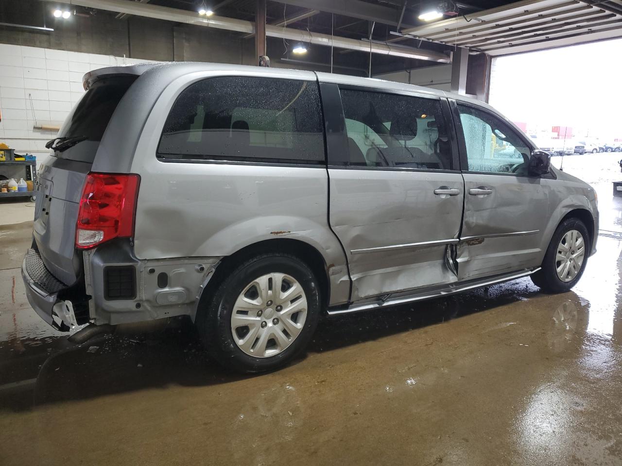 2016 Dodge Caravan VIN 2C4RDGBGXGR398624 Copart auction photo, all over damage thumbnail 3