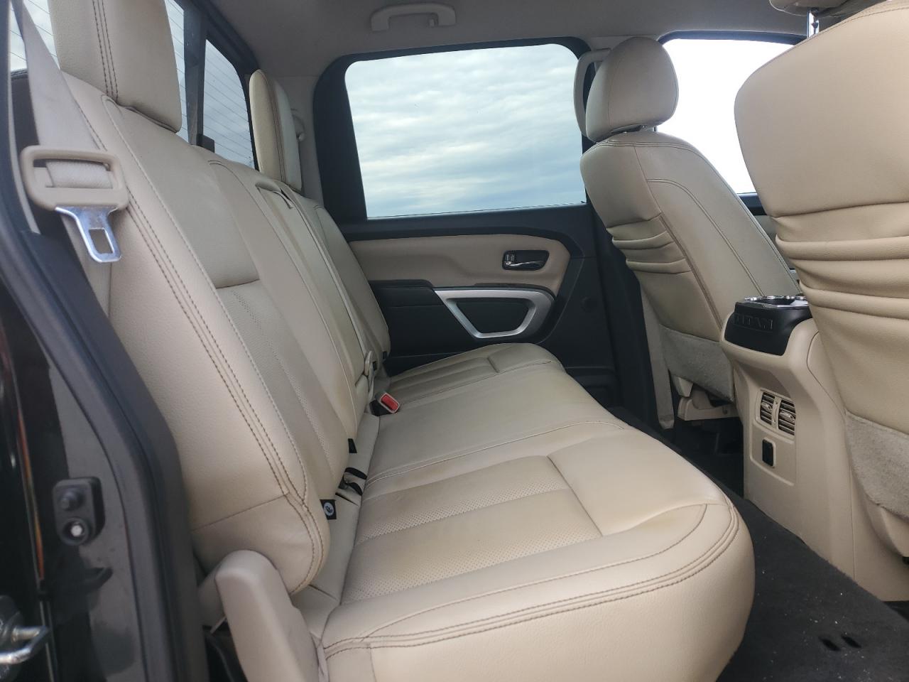 2016 Nissan Titan VIN 1N6BA1F4XGN508153 Copart auction photo, vandalism damage thumbnail 10