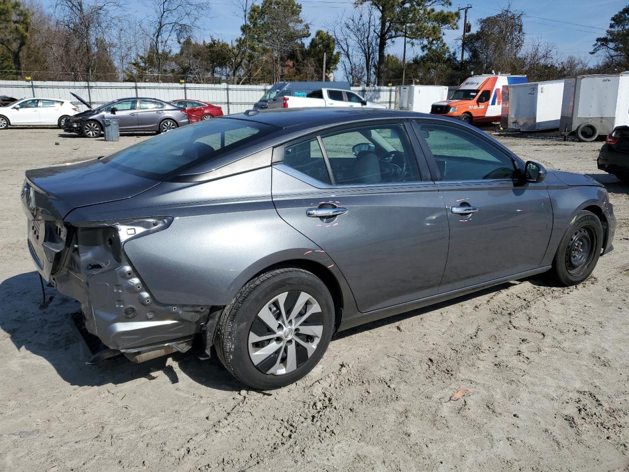 2020 Nissan Altima VIN 1N4BL4BV7LC250134 Copart auction photo, rear end / front end damage thumbnail 3