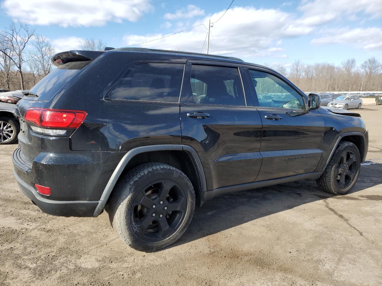 2019 Jeep Grand Cherokee VIN 1C4RJFAG5KC566823 Copart auction photo, front end / minor dent/scratches damage thumbnail 3