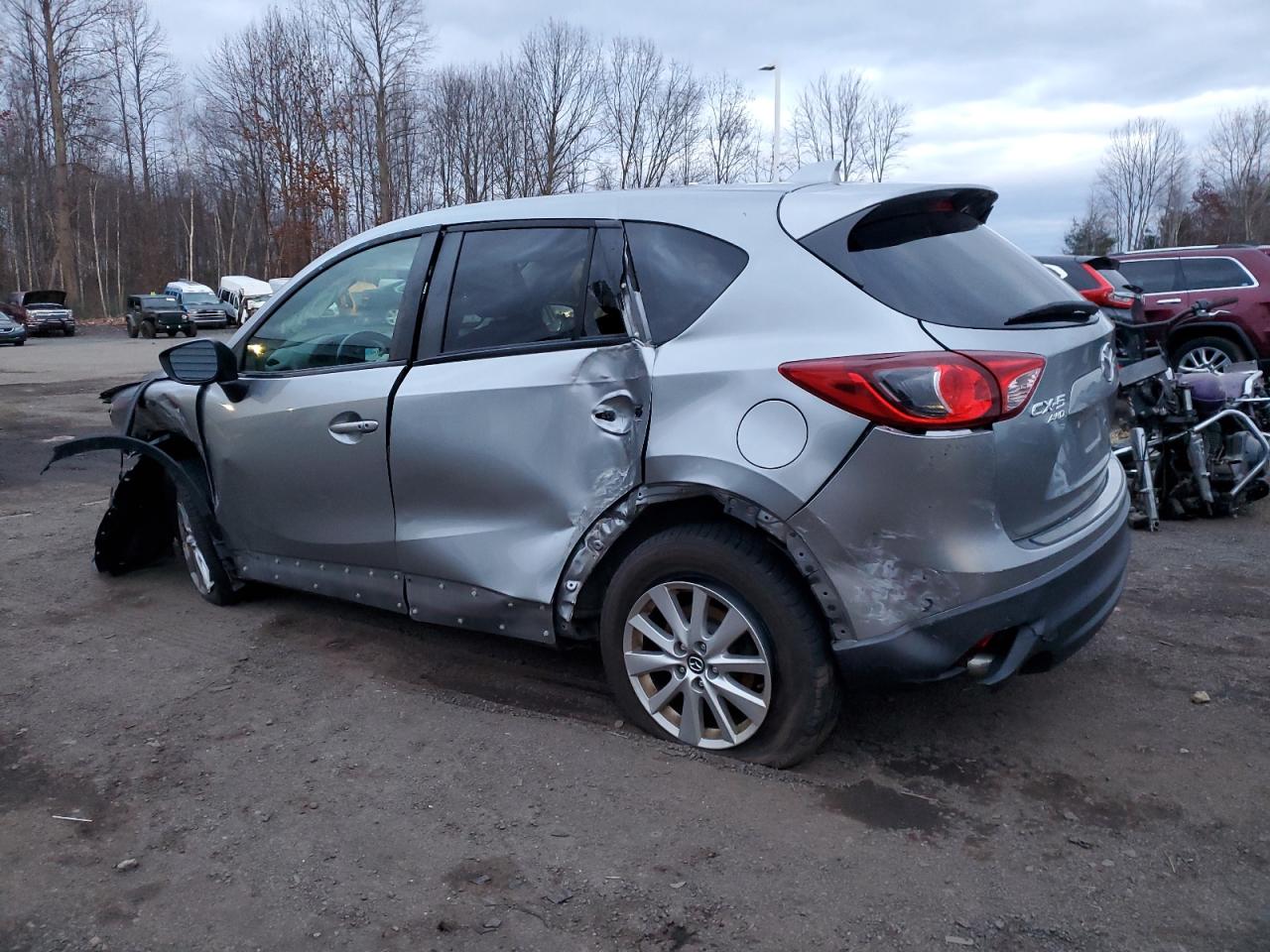 2015 Mazda CX-5 VIN JM3KE4CY4F0552698 Copart auction photo, all over damage thumbnail 2
