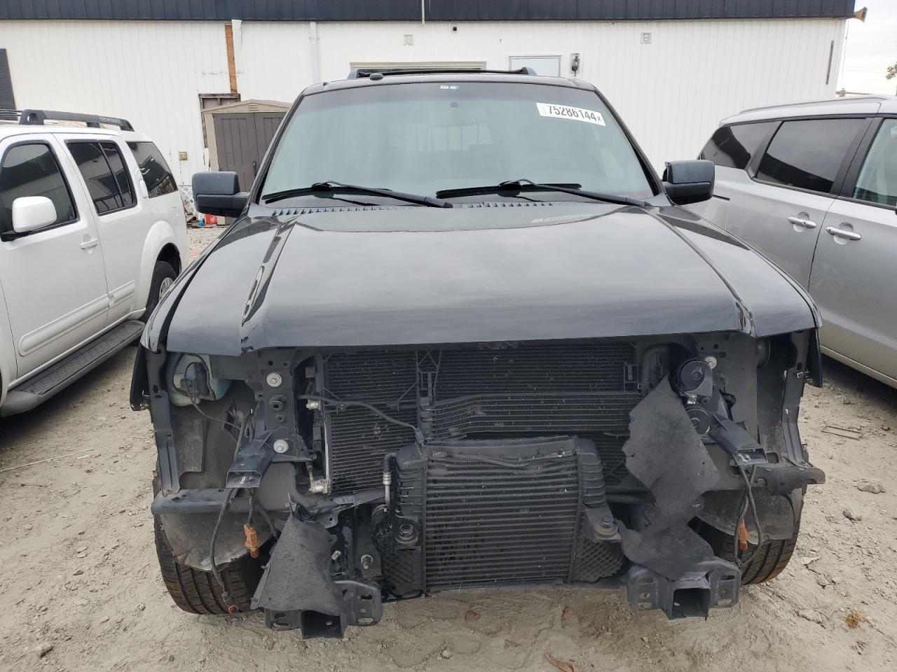 2017 Ford Expedition VIN 1FMJK1HT0HEA40771 Copart auction photo, front end damage thumbnail 5