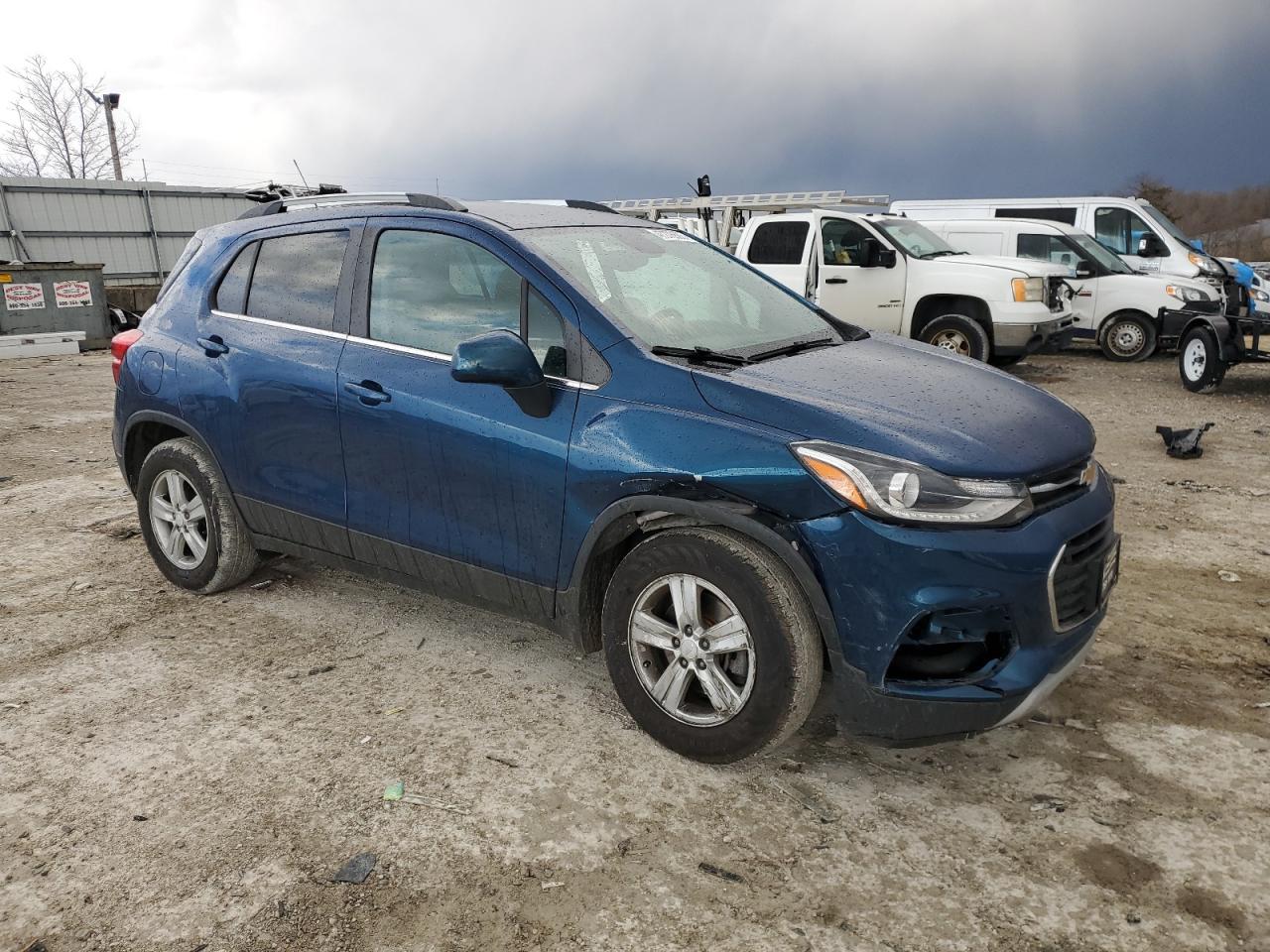 2019 Chevrolet Trax VIN 3GNCJLSB2KL405526 Copart auction photo, front end / side damage thumbnail 4