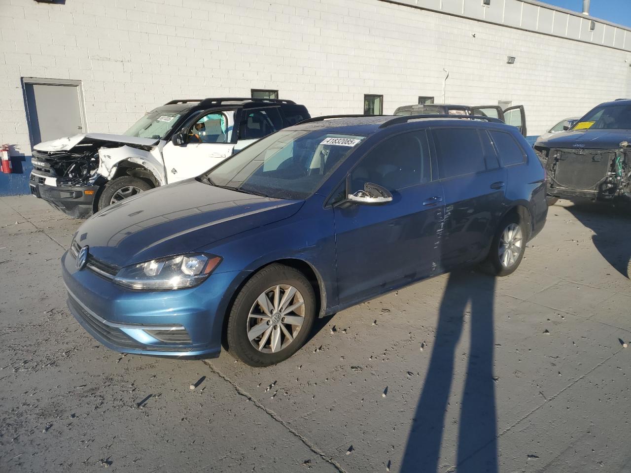 2019 Volkswagen Golf VIN 3VWY57AU1KM510448