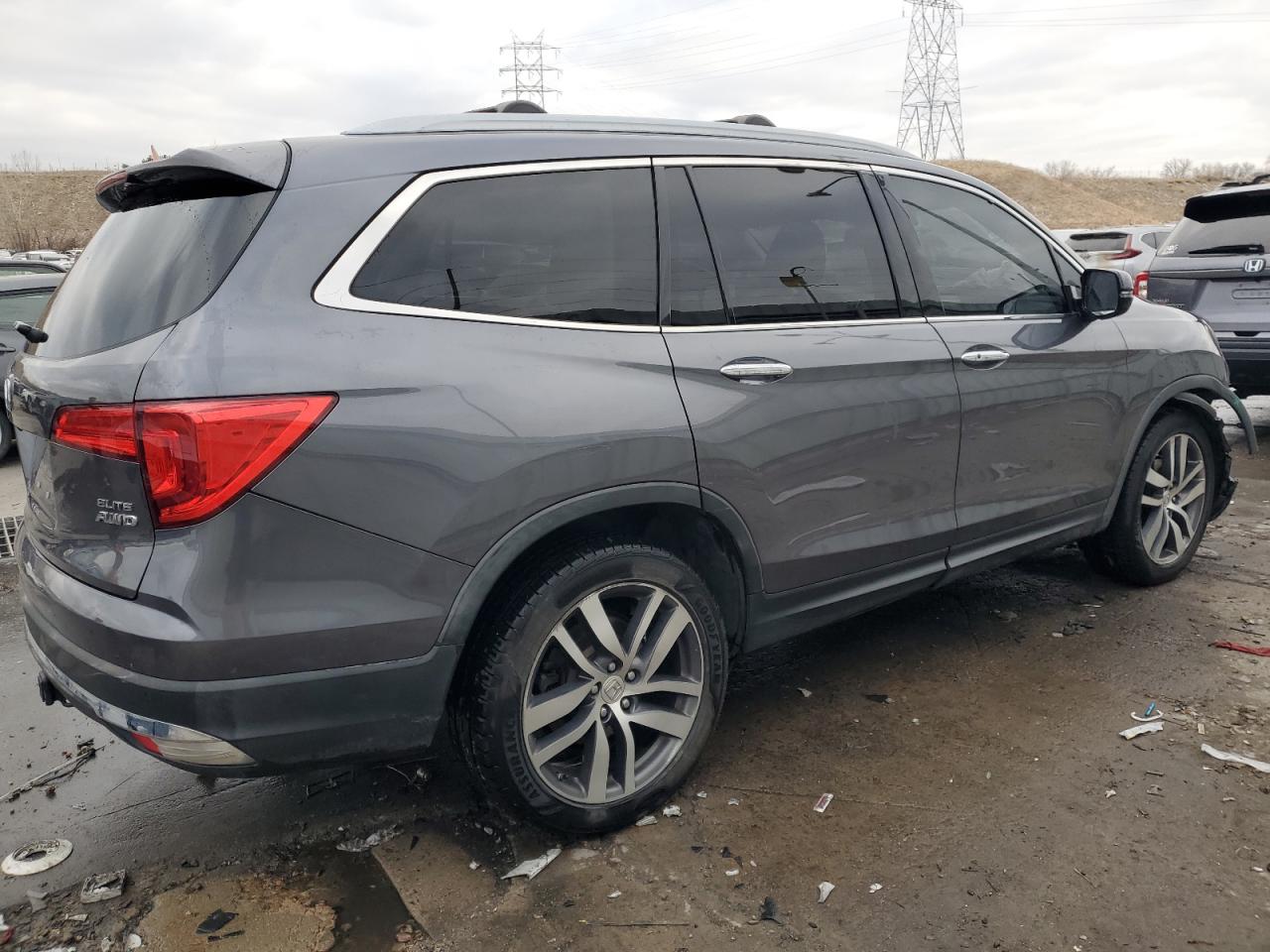 2016 Honda Pilot VIN 5FNYF6H05GB065060 Copart auction photo, front end damage thumbnail 3