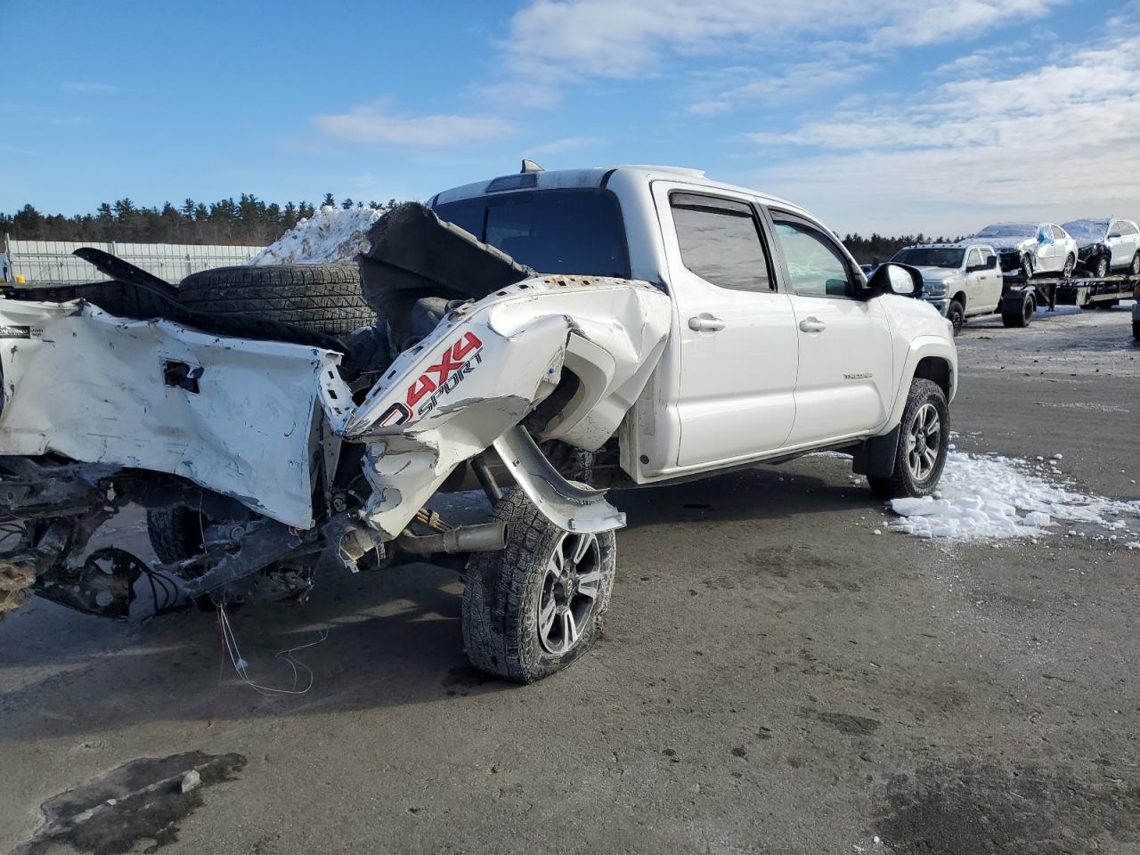 2019 Toyota Tacoma VIN 3TMDZ5BN5KM061888 Copart auction photo, rear end / frame damage damage thumbnail 3