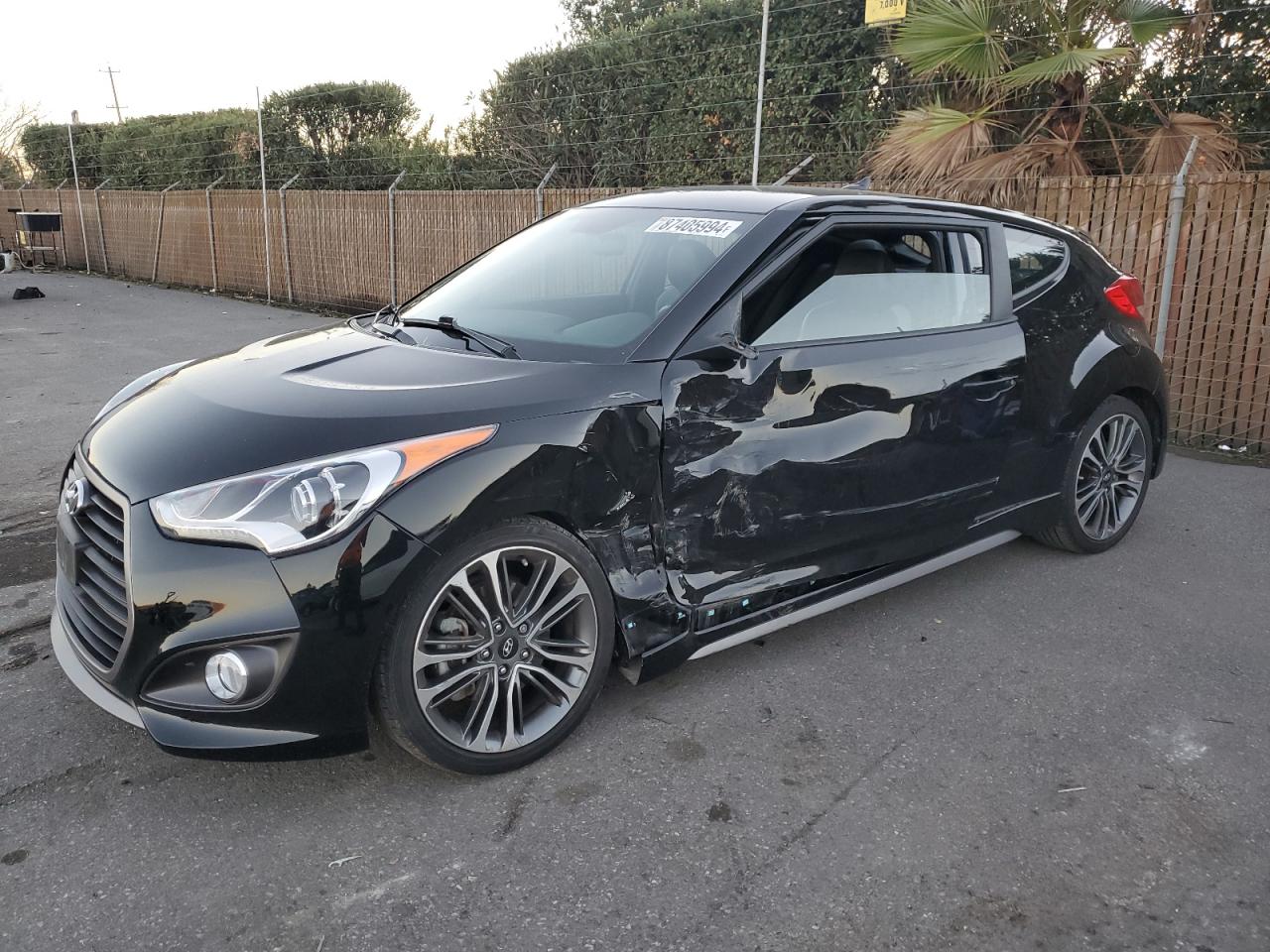 2017 Hyundai Veloster VIN KMHTC6AE3HU313531