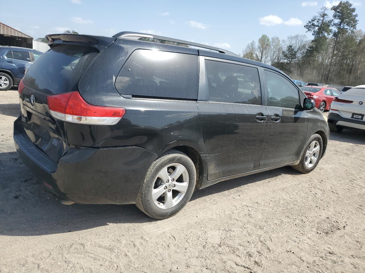 2014 Toyota Sienna VIN 5TDKK3DC4ES454507 Copart auction photo, rear end damage thumbnail 3