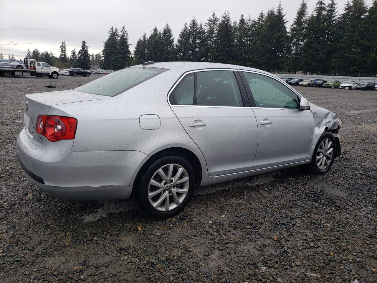 2005 Volkswagen Jetta VIN 3VWSF71KX5M637012 Copart auction photo, front end damage thumbnail 3