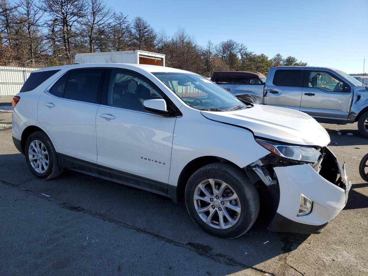 2019 Chevrolet Equinox VIN 3GNAXKEV4KS553012 Copart auction photo, front end damage thumbnail 4