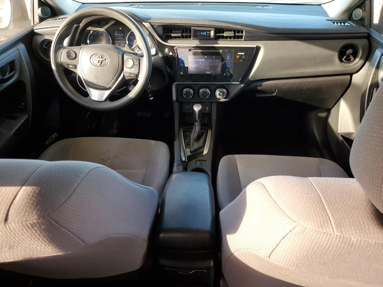 2017 Toyota Corolla VIN 2T1BURHE6HC902073 Copart auction photo, front end / minor dent/scratches damage thumbnail 8