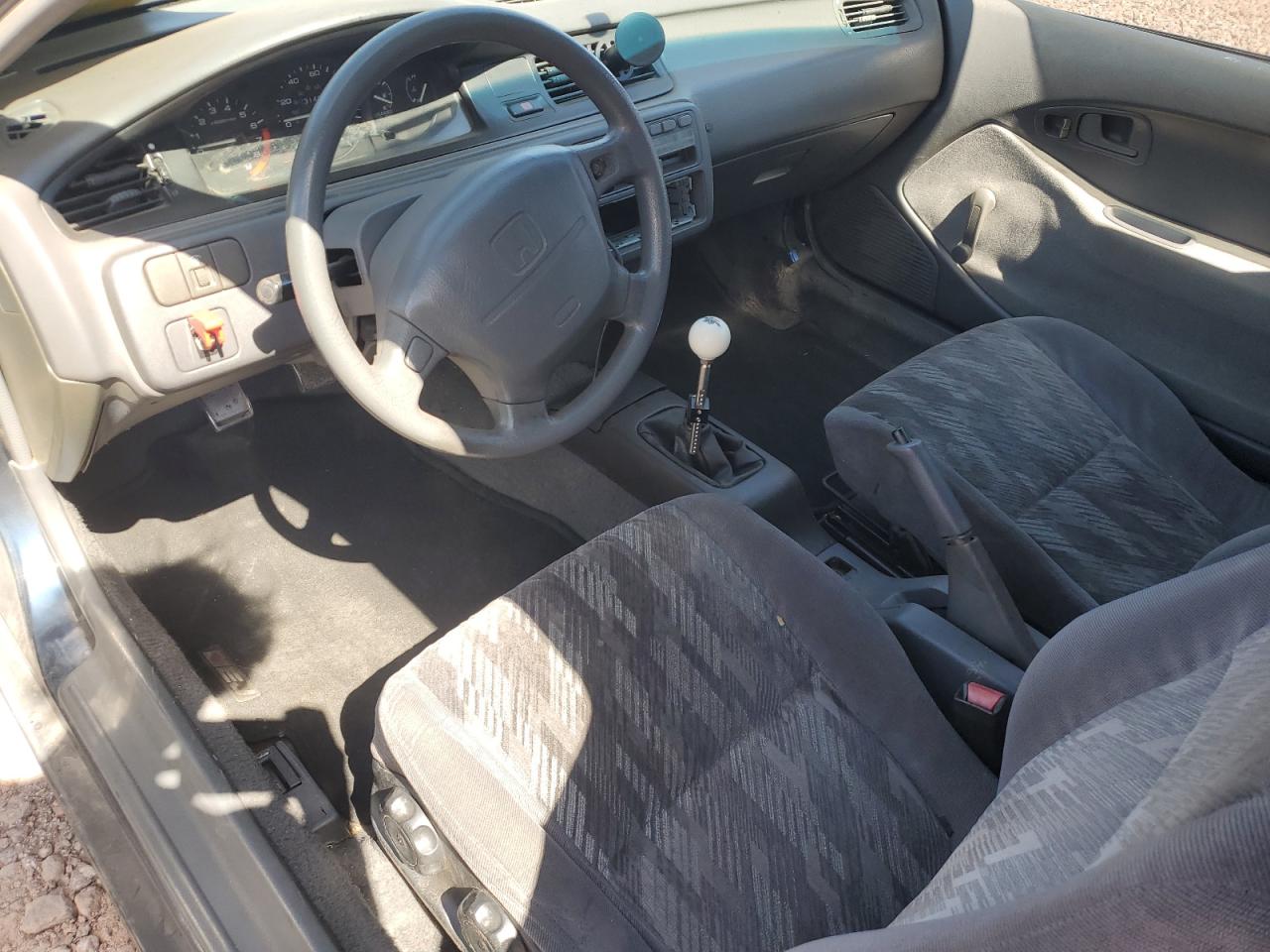 1995 Honda Civic VIN 2HGEH2465SH506822 Copart auction photo, vandalism damage thumbnail 8