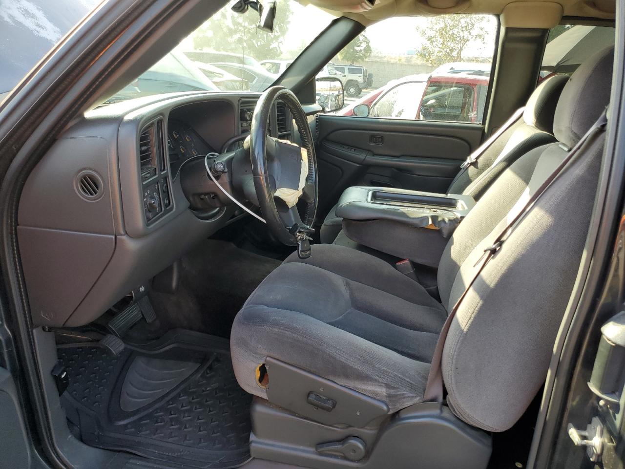 2005 GMC Sierra VIN 2GTEC19T451264270 Copart auction photo, front end damage thumbnail 7