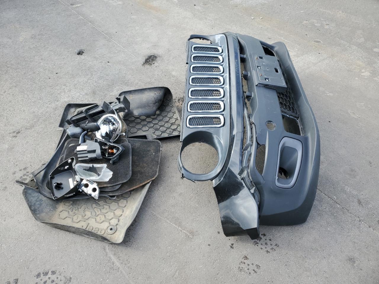 2017 Jeep Renegade VIN ZACCJBBBXHPE95222 Copart auction photo, front end / mechanical damage thumbnail 13