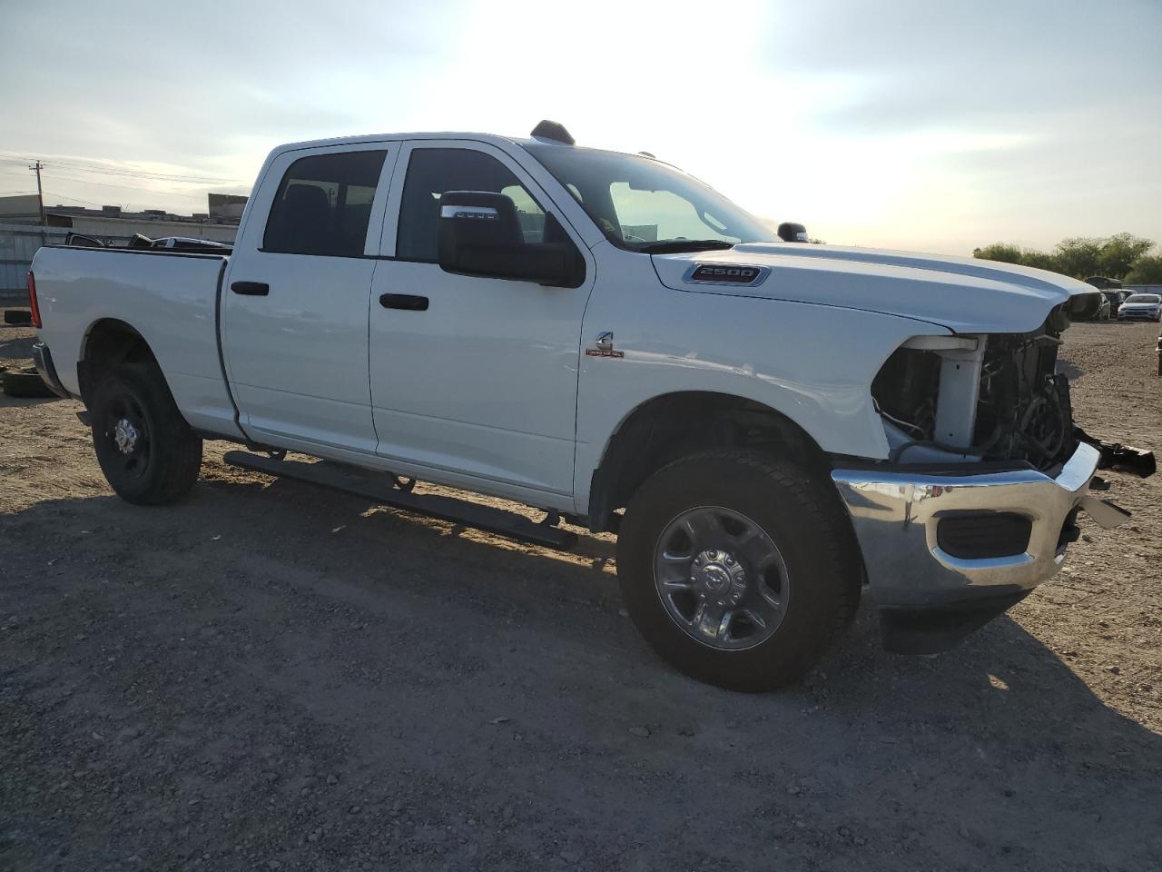 2023 RAM 2500 VIN 3C6UR5CL7PG566941 Copart auction photo, front end / minor dent/scratches damage thumbnail 4